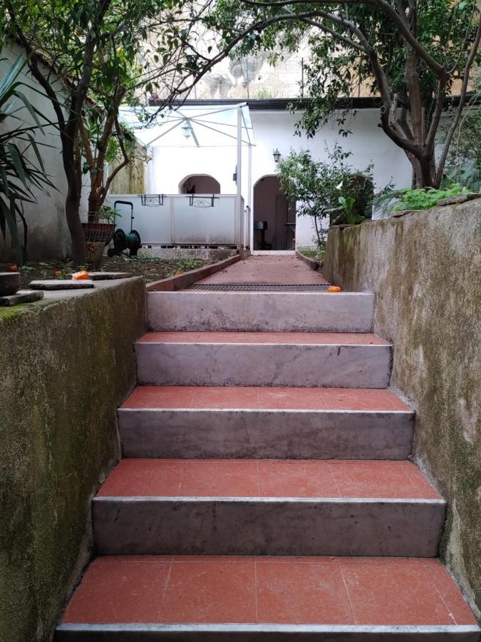Villa Sofia E Sveva Con Giardino Neapel Exteriör bild